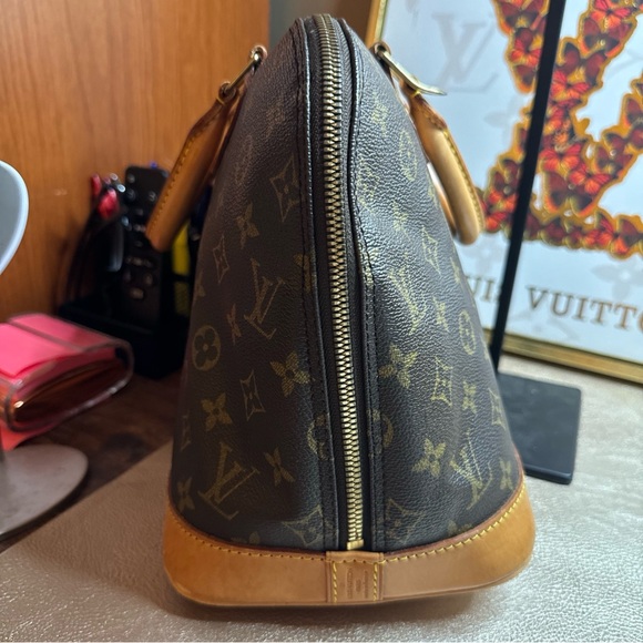 EUC Louis Vuitton Alma PM w/ Dust Bag & COA - Picture 4 of 17